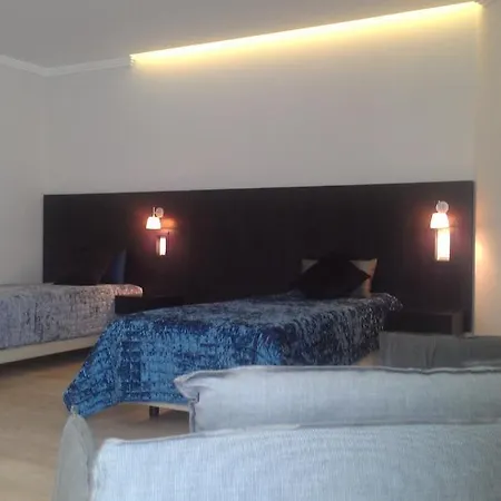 Quinta Alves De Matos *