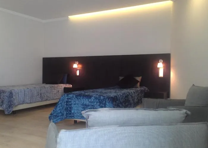 Quinta Alves De Matos *